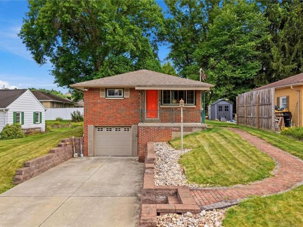 119 Pleasant Valley Blvd , Rostraver Twp, PA 15012