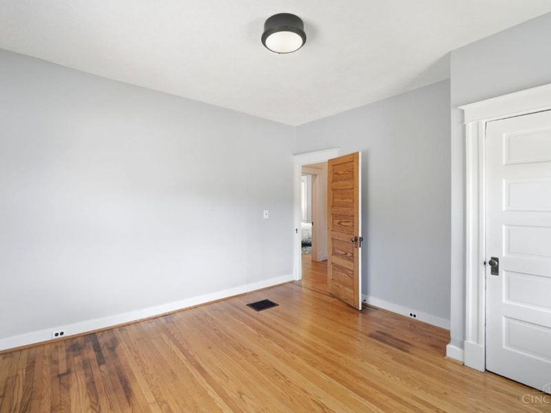 2806 Madison Road, Cincinnati, OH 45209 Photo 29