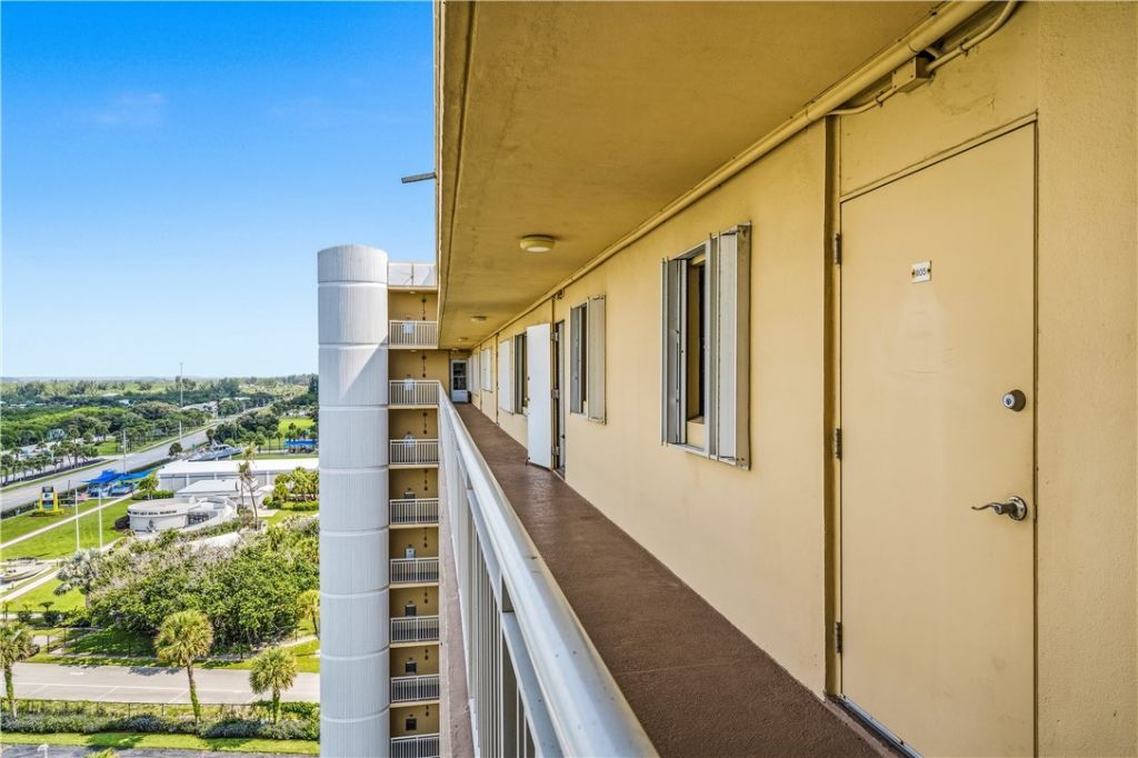 3200 N Highway A1a, Unit 1105, Fort Pierce, FL 34949 Photo