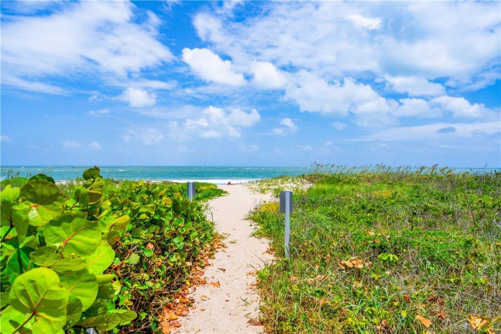 3200 N Highway A1a, Unit 1105, Fort Pierce, FL 34949 Photo