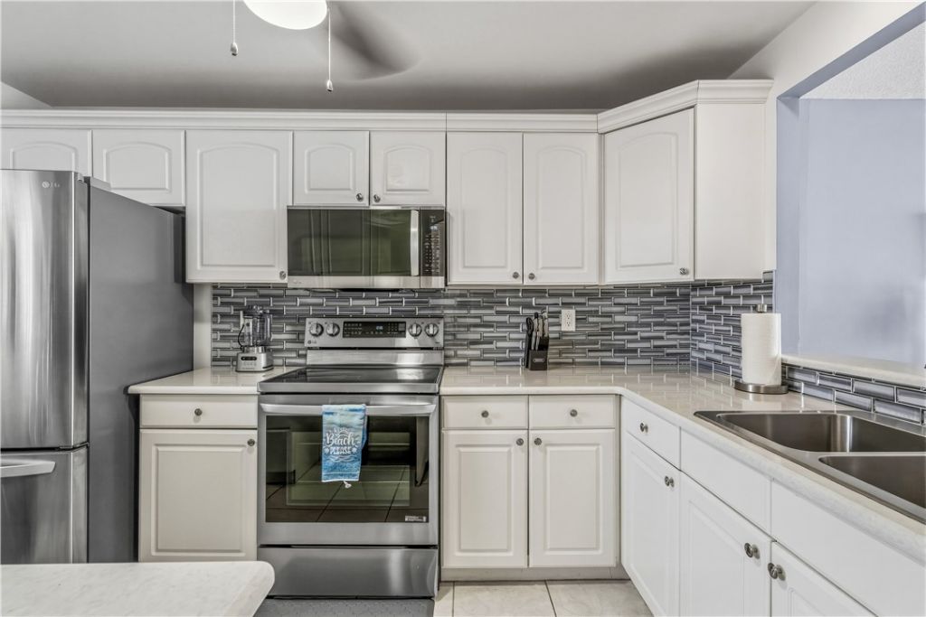 3200 N Highway A1a, Unit 1105, Fort Pierce, FL 34949 Photo