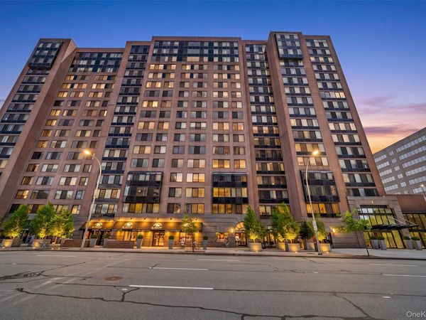 4 Martine Avenue, Unit 707, White Plains, NY 10606