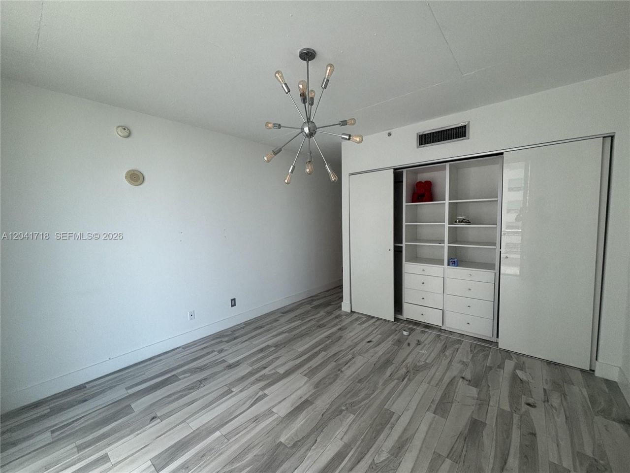 690 SW 1st Ct, Unit 2124, Miami, FL 33130 Photo