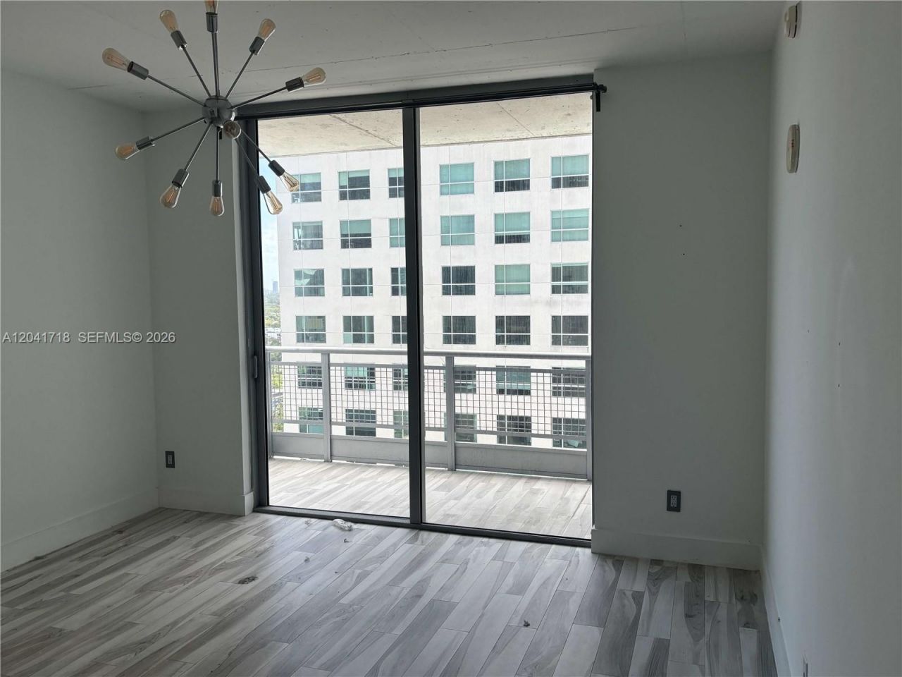 690 SW 1st Ct, Unit 2124, Miami, FL 33130 Photo