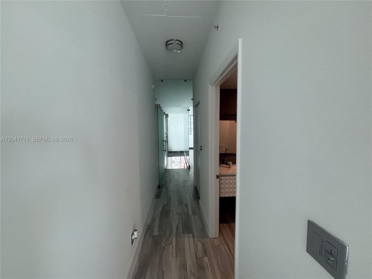690 SW 1st Ct, Unit 2124, Miami, FL 33130 Photo