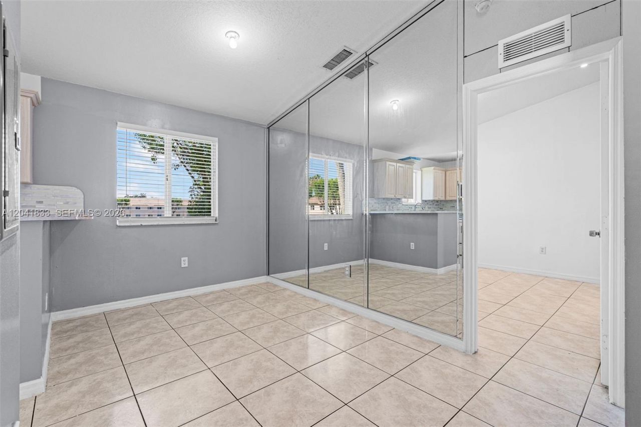 1261 SE 27th St , Unit 201, Homestead, FL 33035 Photo