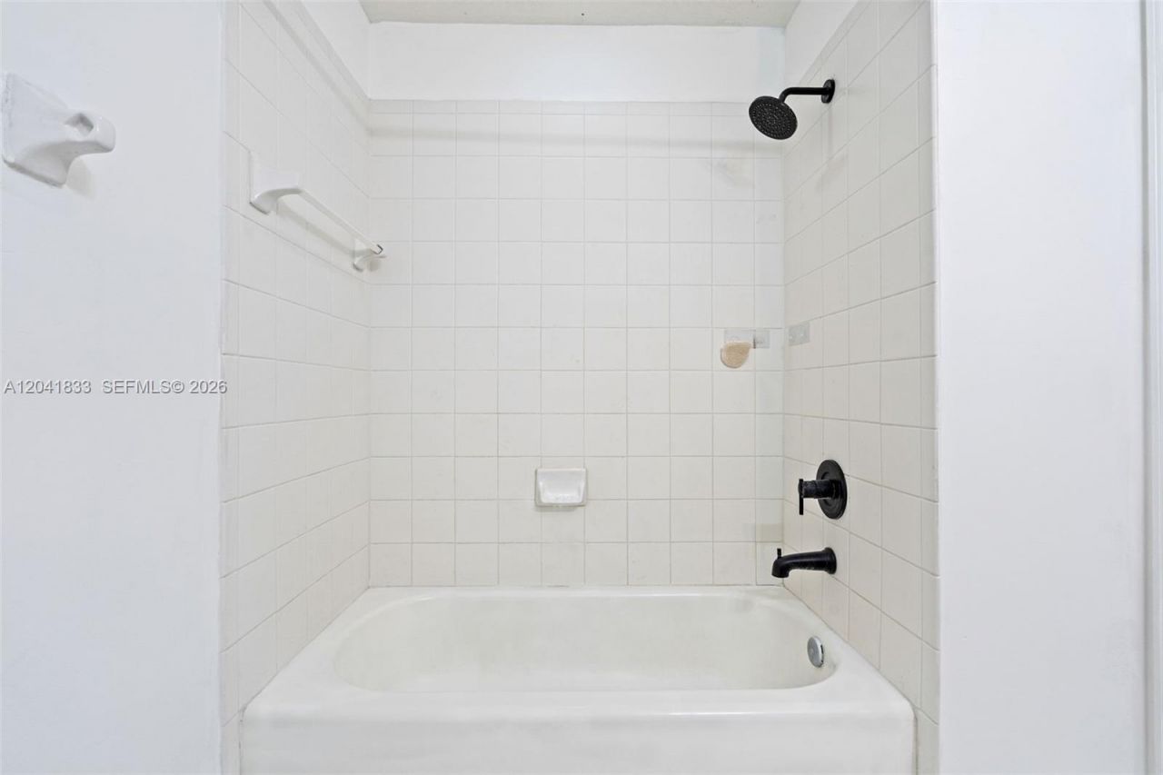 1261 SE 27th St , Unit 201, Homestead, FL 33035 Photo