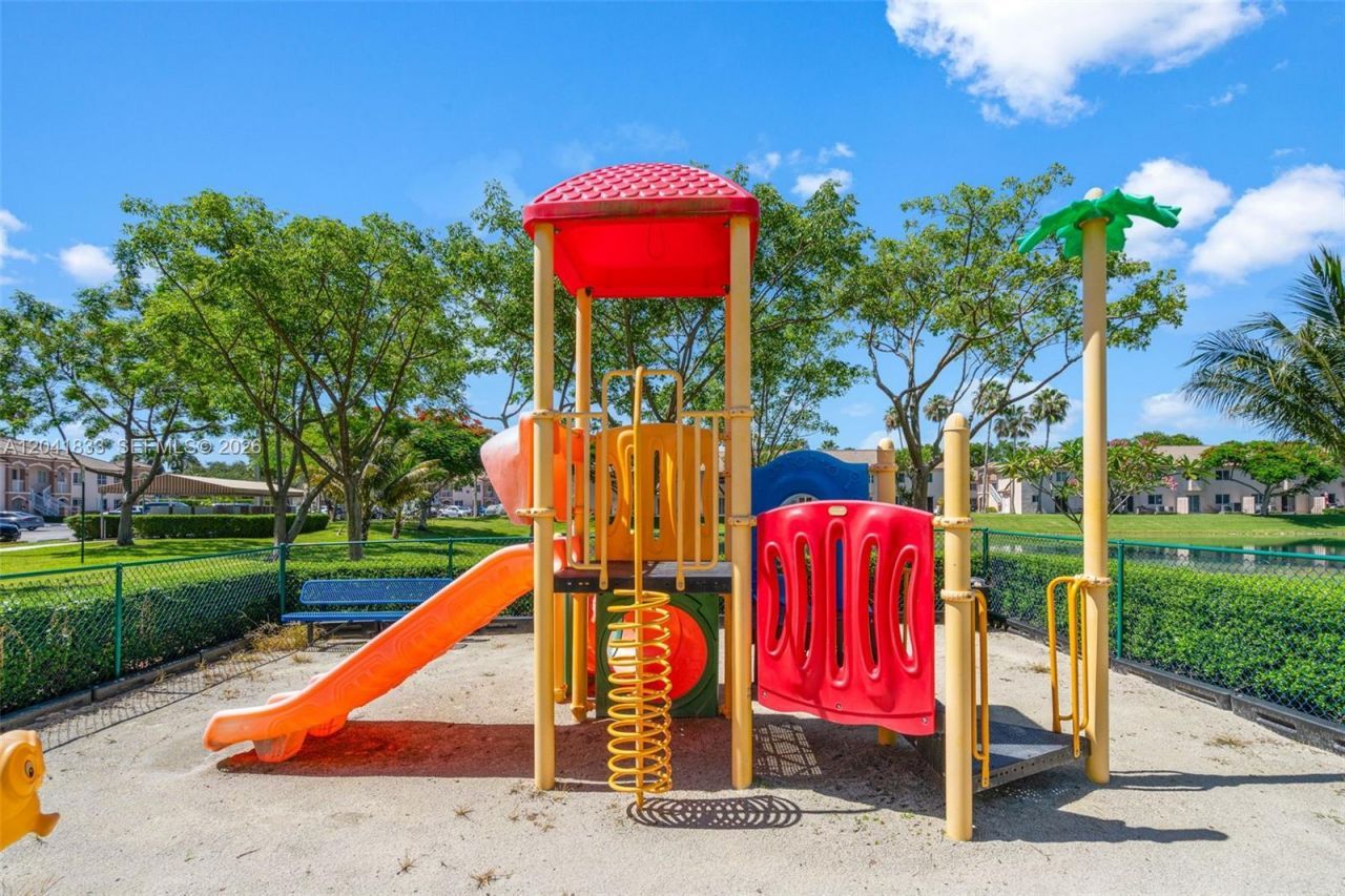 1261 SE 27th St , Unit 201, Homestead, FL 33035 Photo
