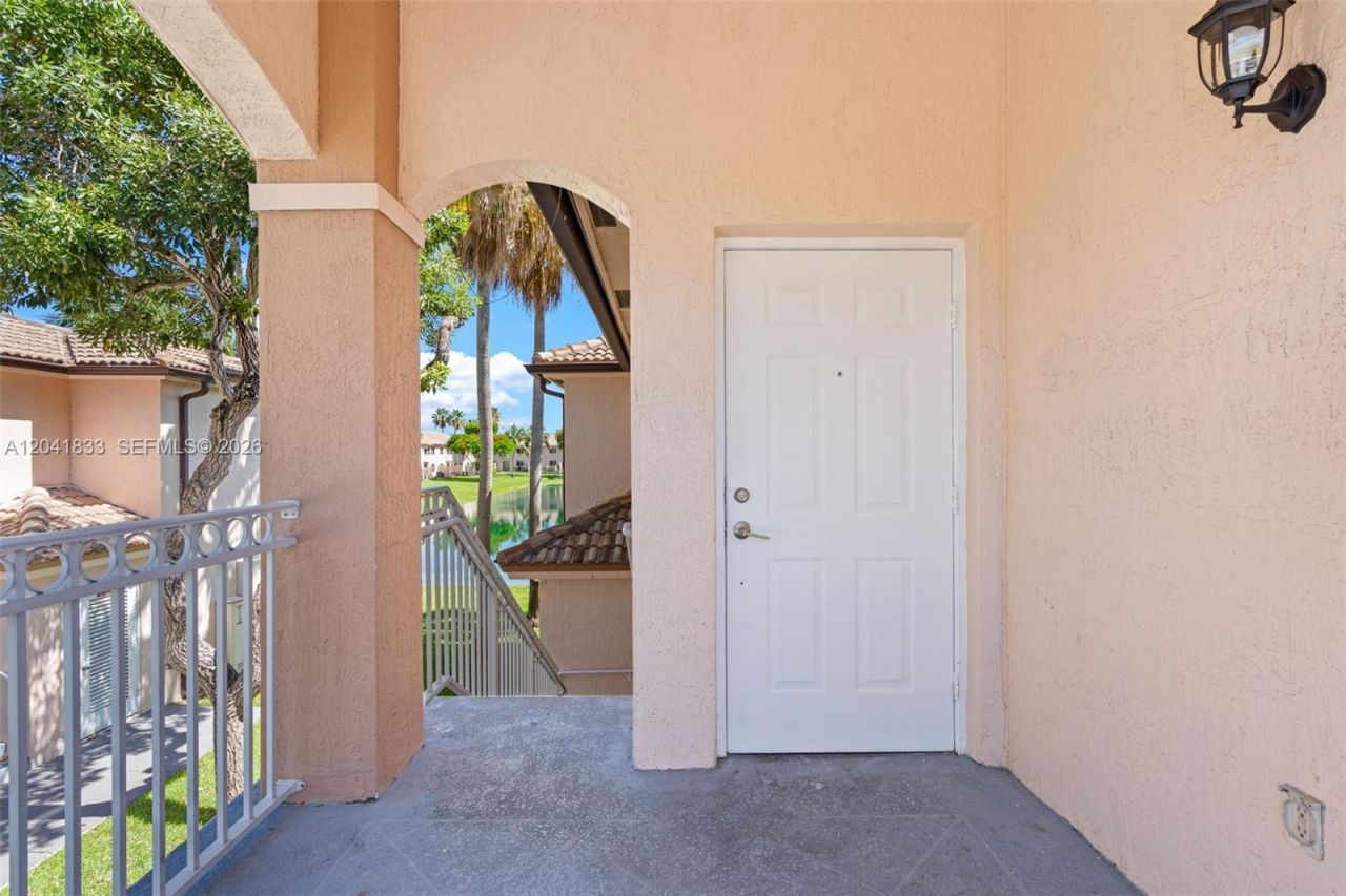1261 SE 27th St , Unit 201, Homestead, FL 33035 Photo