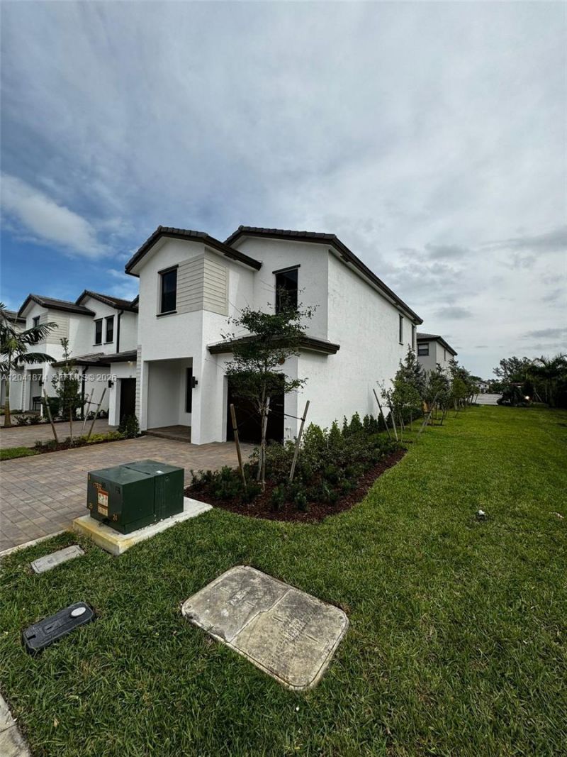 285 SW 159th Ln , Pembroke Pines, FL 33027 Photo
