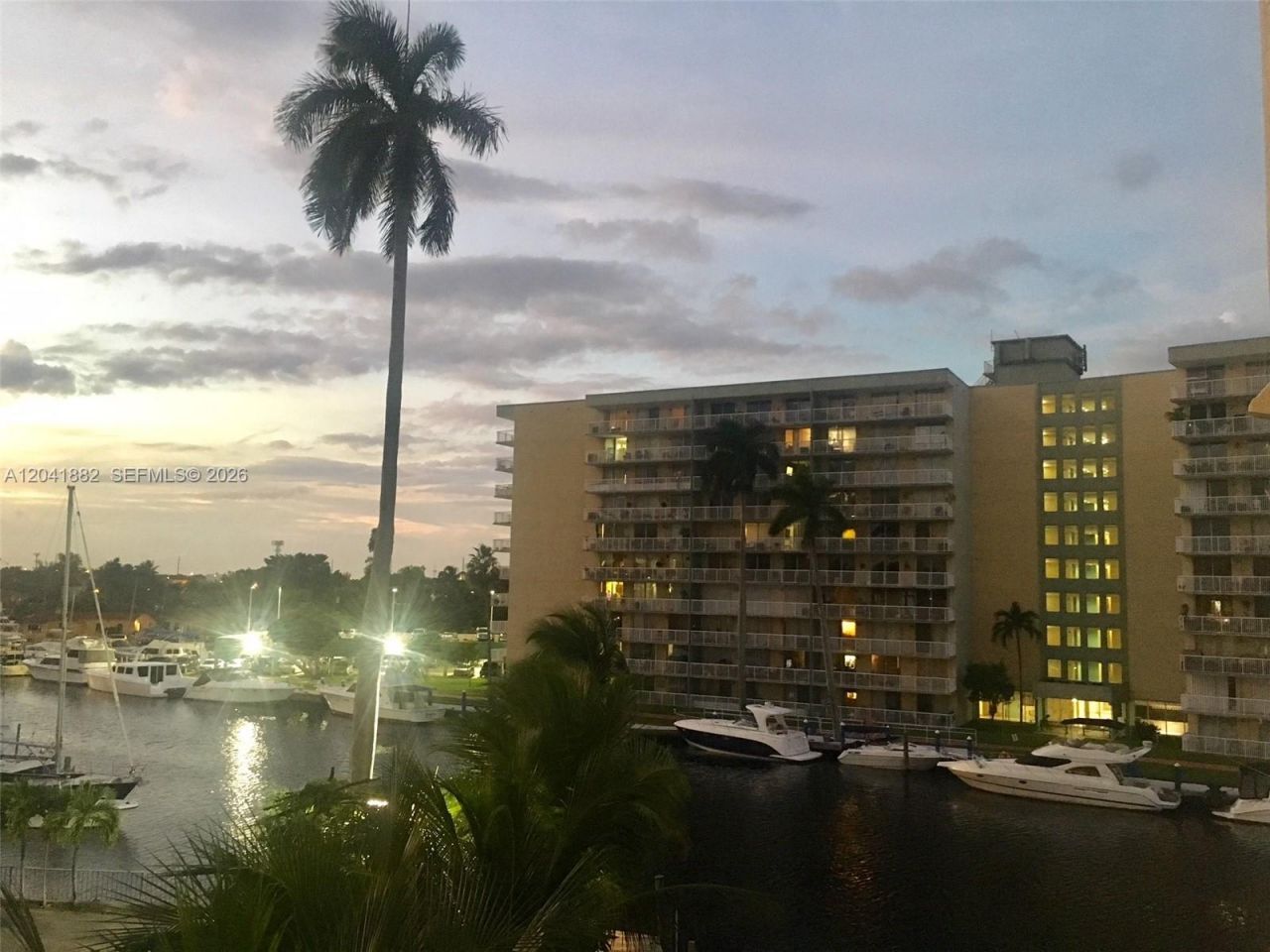 2475 NW 16th Street Rd , Unit 418, Miami, FL 33125 Photo