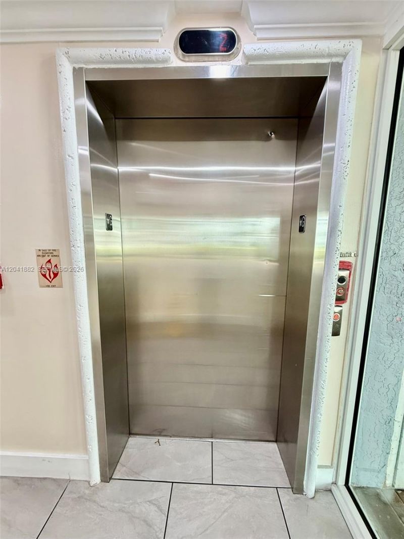2475 NW 16th Street Rd , Unit 418, Miami, FL 33125 Photo