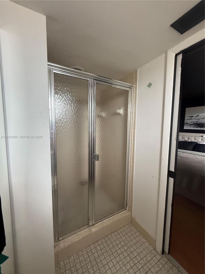17000 NW 67th Ave , Unit 402, Hialeah, FL 33015 Photo