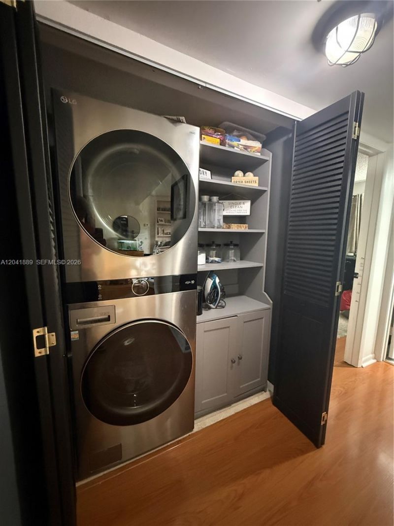17000 NW 67th Ave , Unit 402, Hialeah, FL 33015 Photo