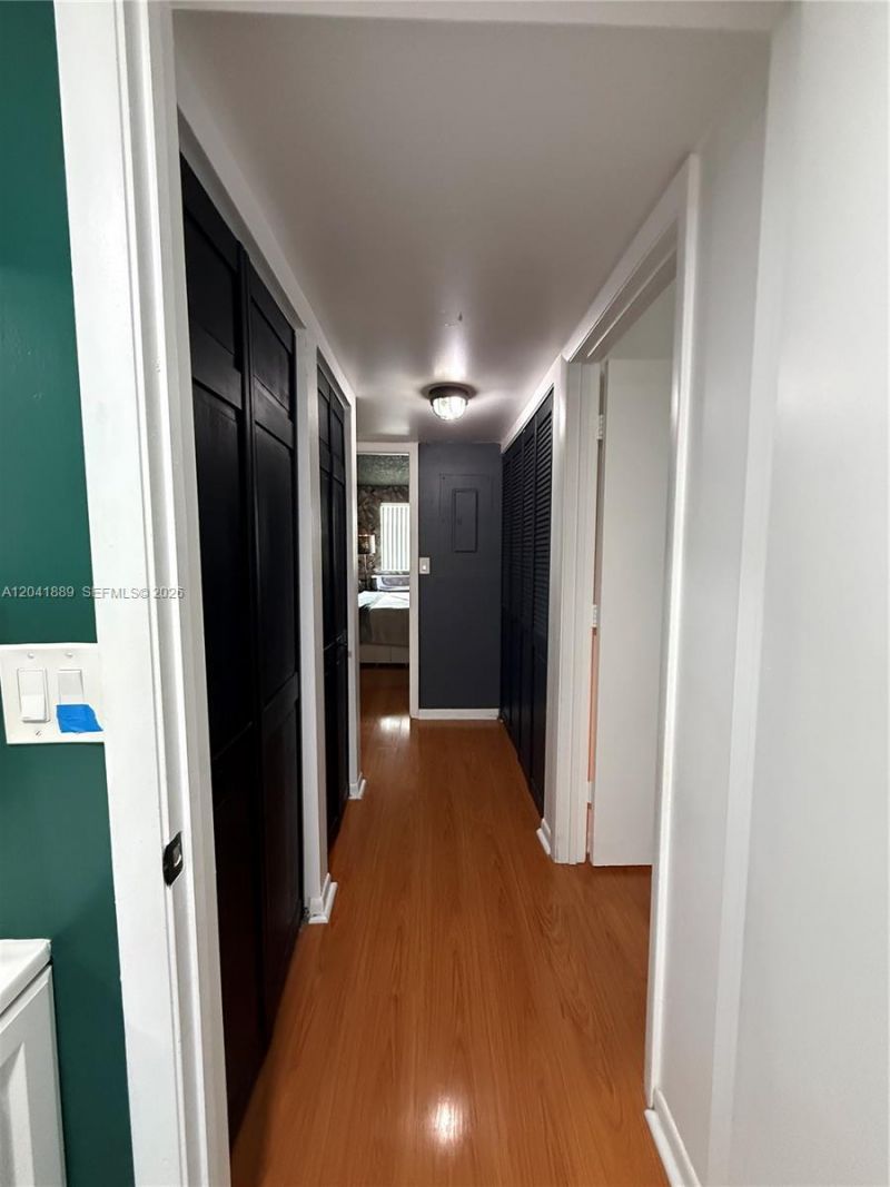 17000 NW 67th Ave , Unit 402, Hialeah, FL 33015 Photo