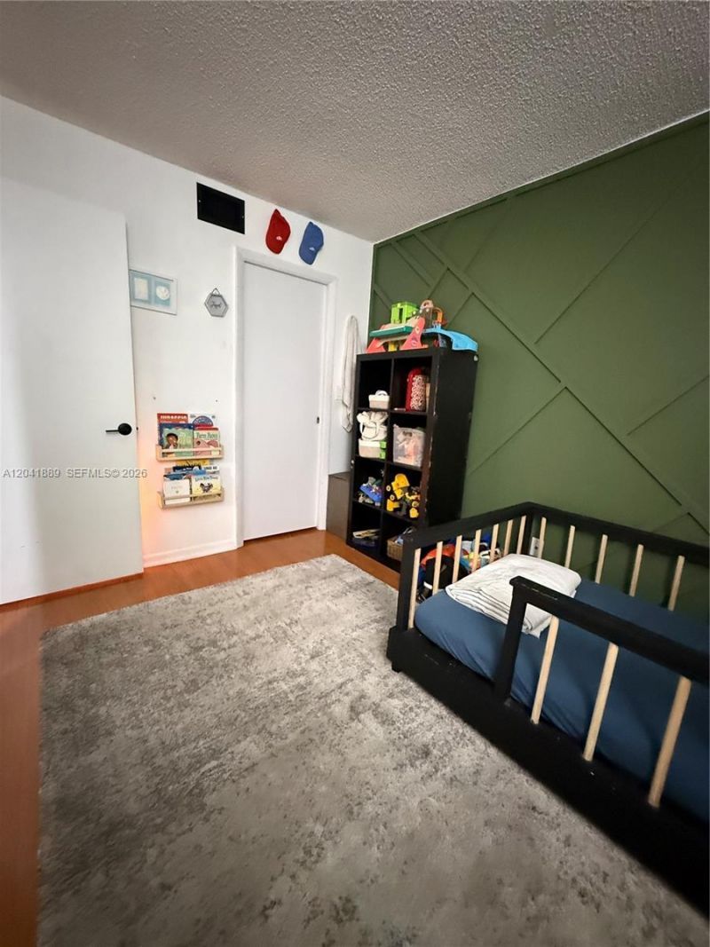 17000 NW 67th Ave , Unit 402, Hialeah, FL 33015 Photo