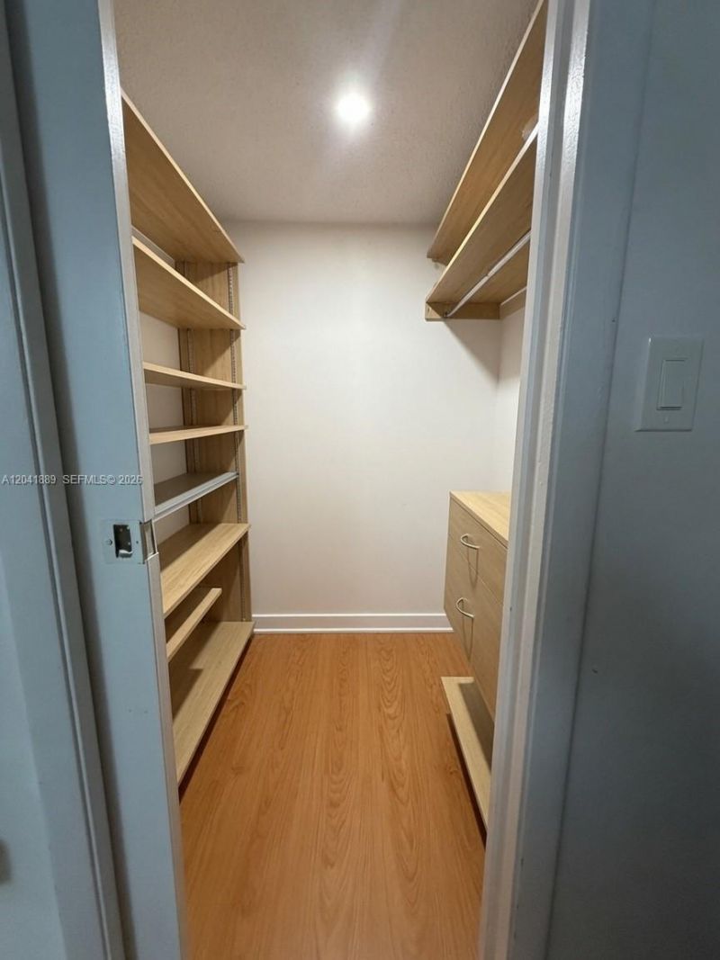 17000 NW 67th Ave , Unit 402, Hialeah, FL 33015 Photo