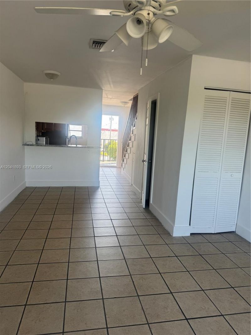 1551 W Okeechobee Rd , Unit 19, Hialeah, FL 33010 Photo