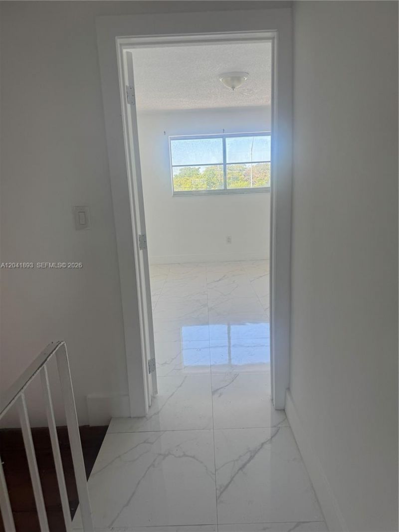 1551 W Okeechobee Rd , Unit 19, Hialeah, FL 33010 Photo