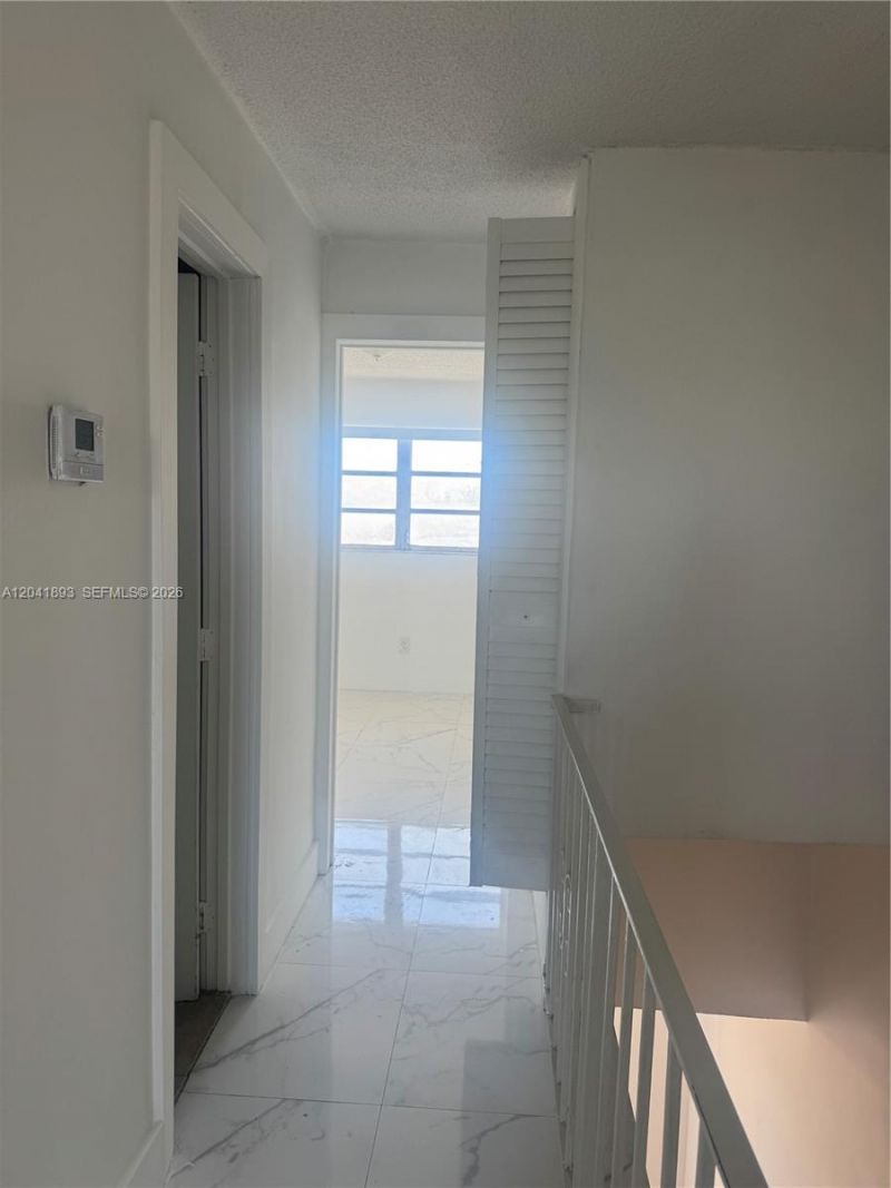 1551 W Okeechobee Rd , Unit 19, Hialeah, FL 33010 Photo