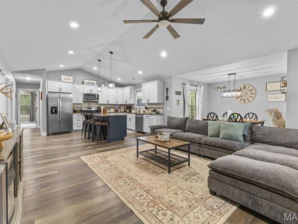 219 W Mont Carmel Street , Bonne Terre, MO 63628