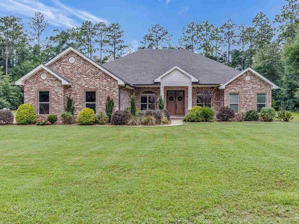 6681 Briarwood Ave, Milton, FL 32570