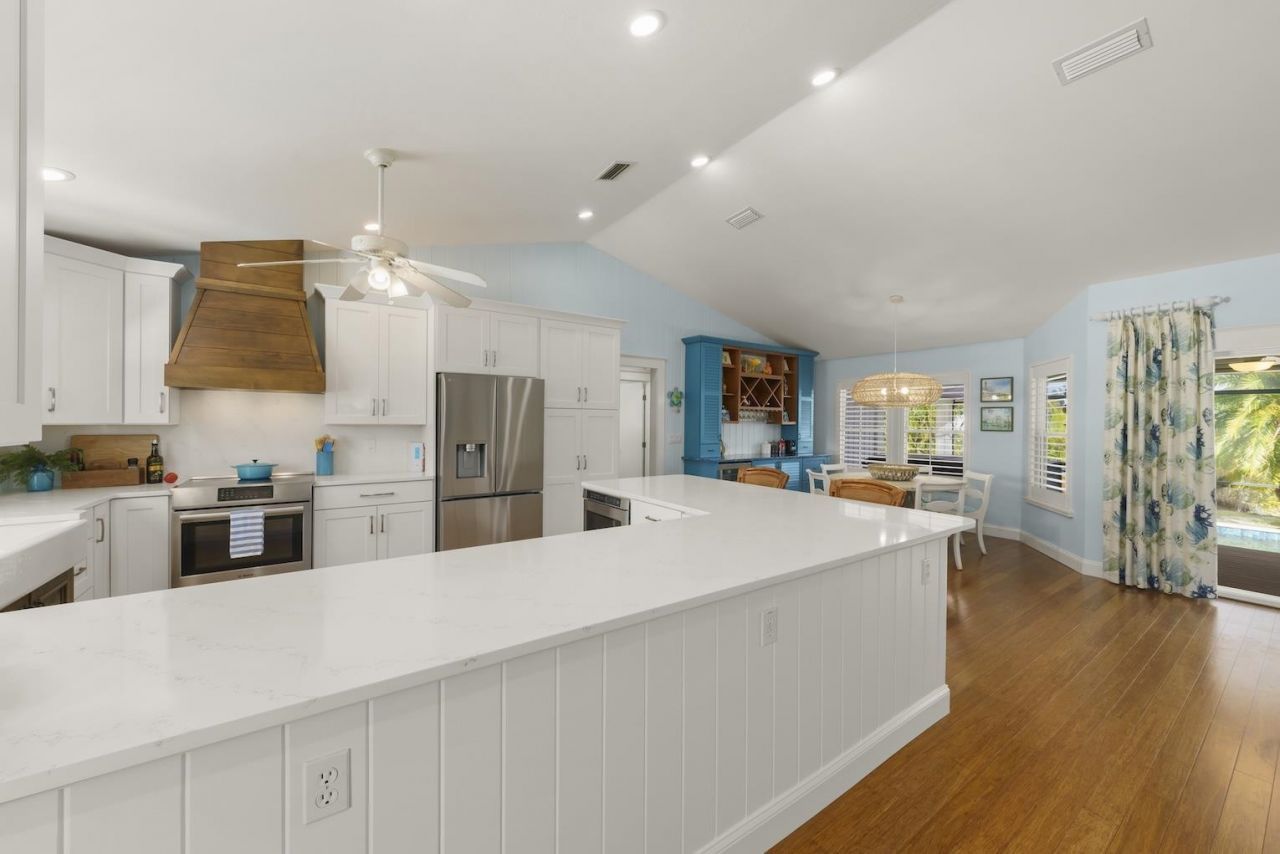 11940 Oakland Dr, Bokeelia, FL 33922 Photo