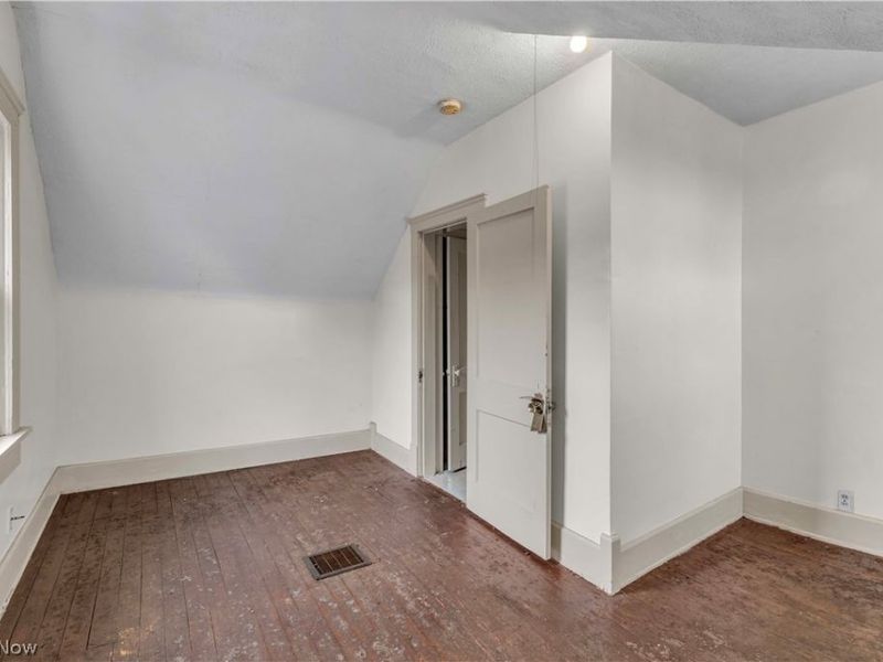 7614 Spring Garden Road, Parma, OH 44129 Photo 17