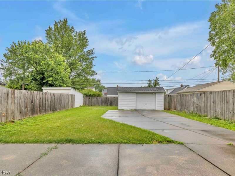 7614 Spring Garden Road, Parma, OH 44129 Photo 27