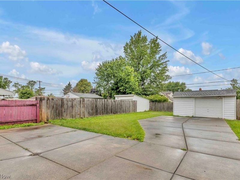 7614 Spring Garden Road, Parma, OH 44129 Photo 28