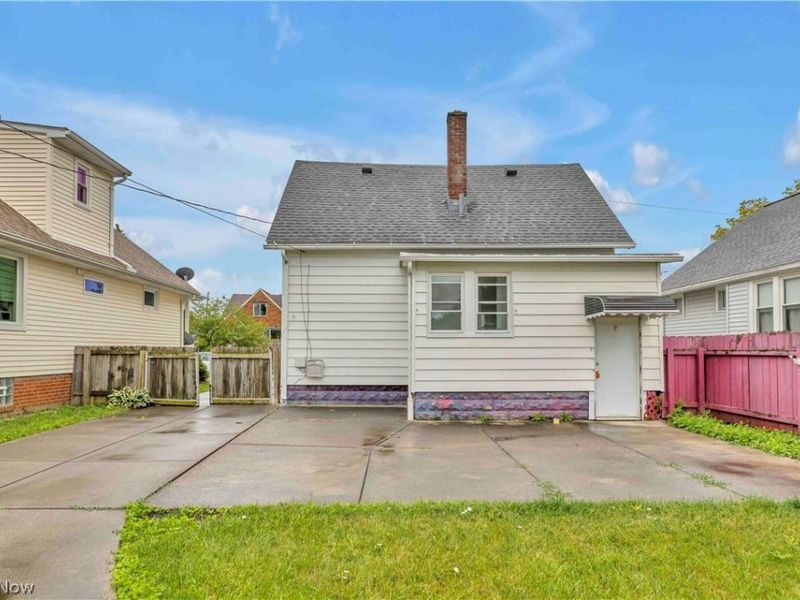 7614 Spring Garden Road, Parma, OH 44129 Photo 30
