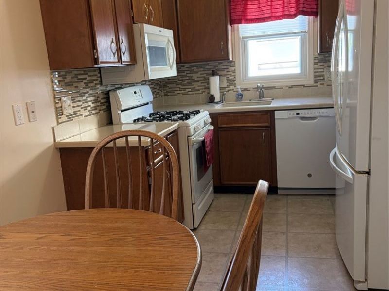2720 Walbrook Avenue, Cleveland, OH 44109 Photo 20