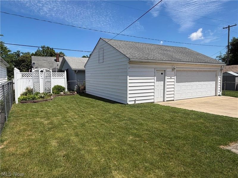 2720 Walbrook Avenue, Cleveland, OH 44109 Photo 6