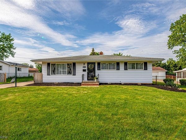 10340 Terrace Court , Parma, OH 44130