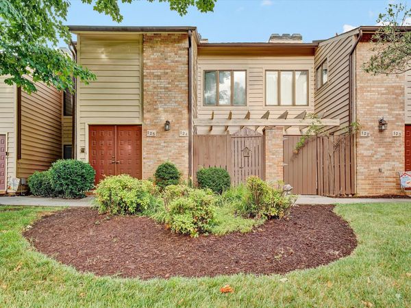 124 Windward DR SW, Roanoke, VA 24015