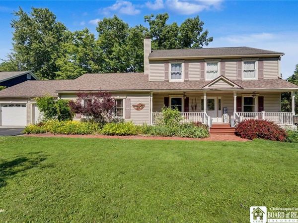 10 Stoneman Avenue , Lakewood, NY 14750