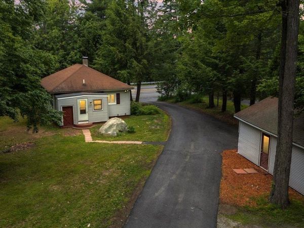 1615 Hooksett Road, Hooksett, NH 03106
