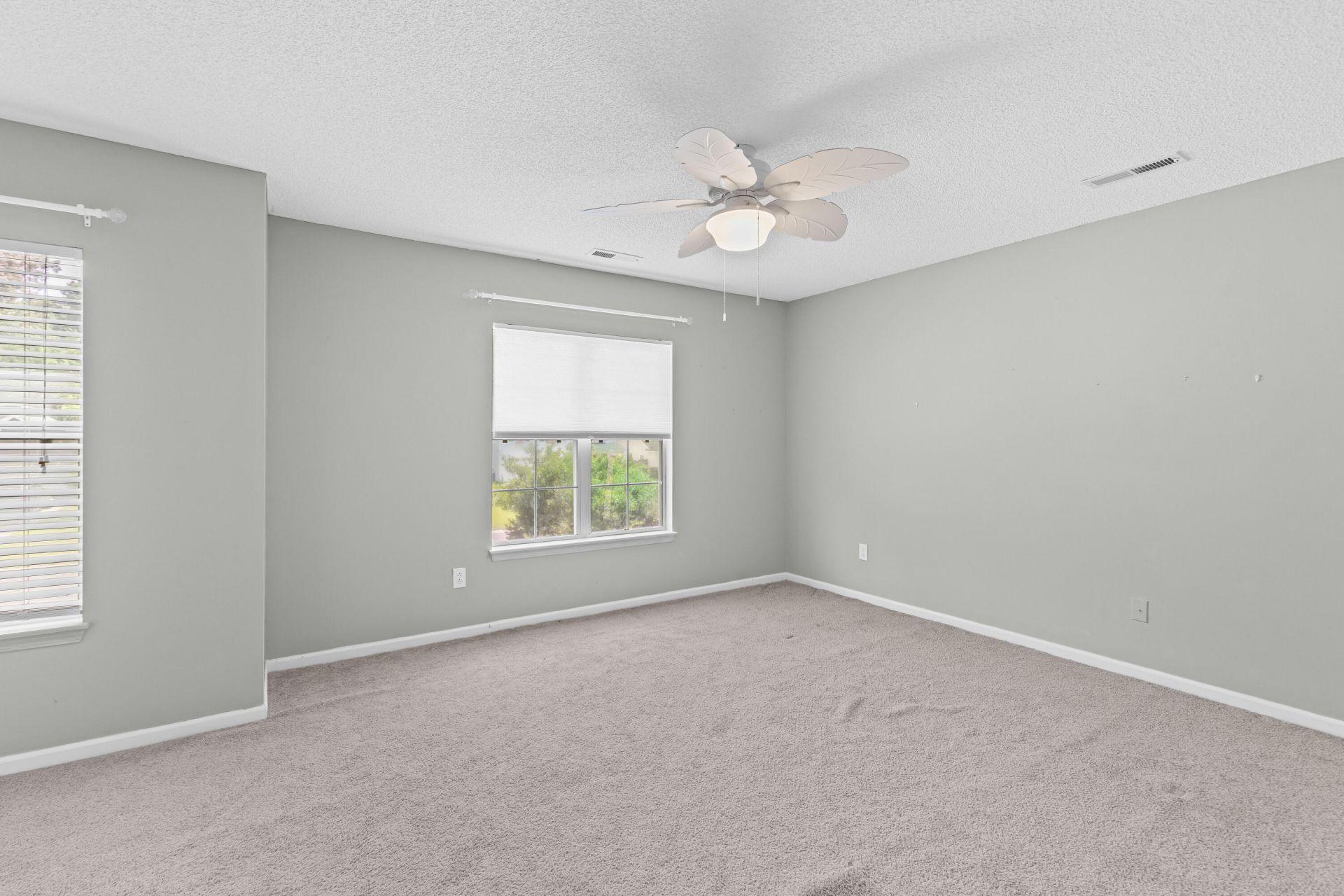 5143 Ballantine Drive Photo 18