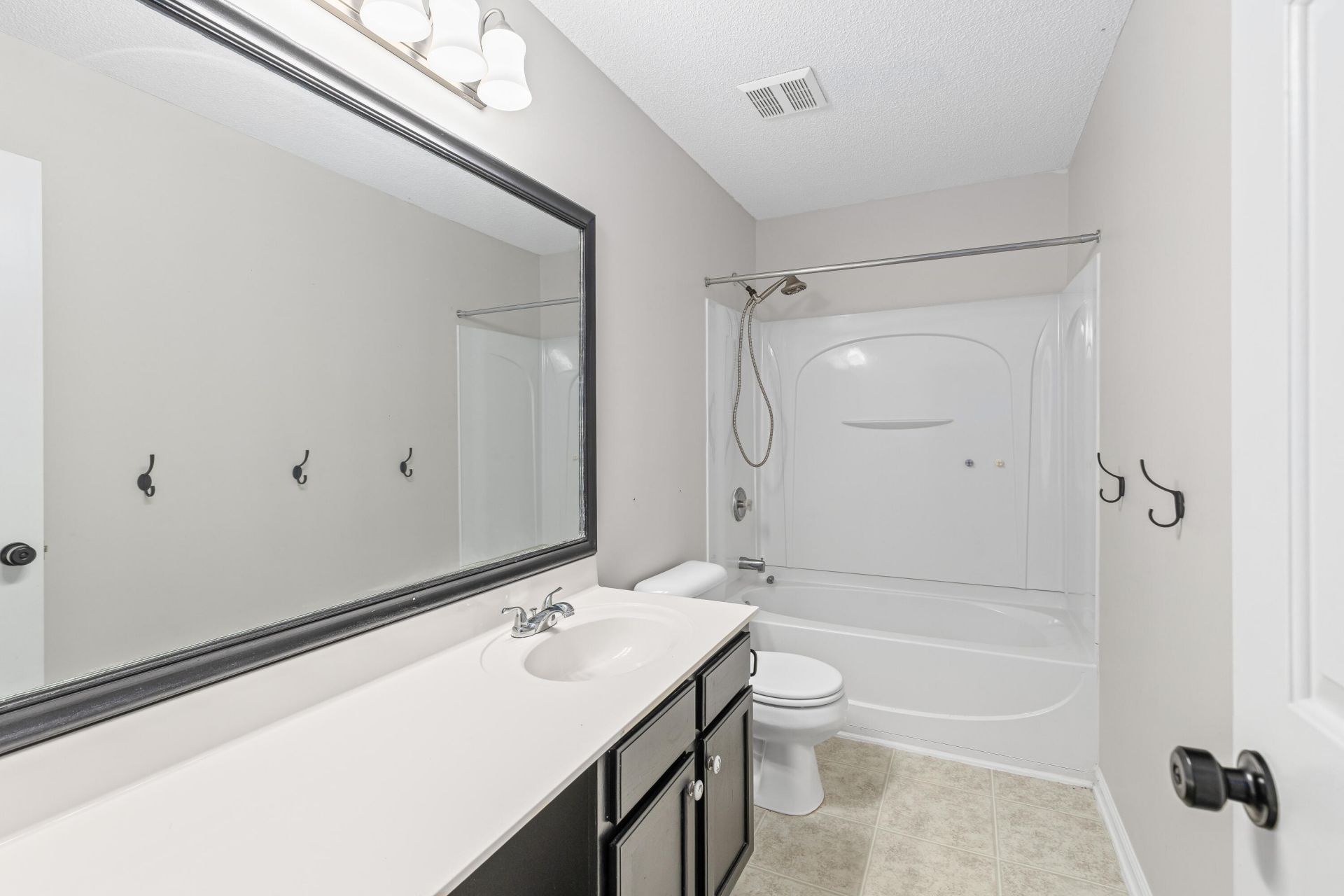5143 Ballantine Drive Photo 20