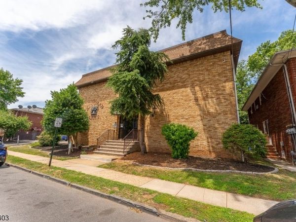 45 Hussa St, Linden, NJ 07036