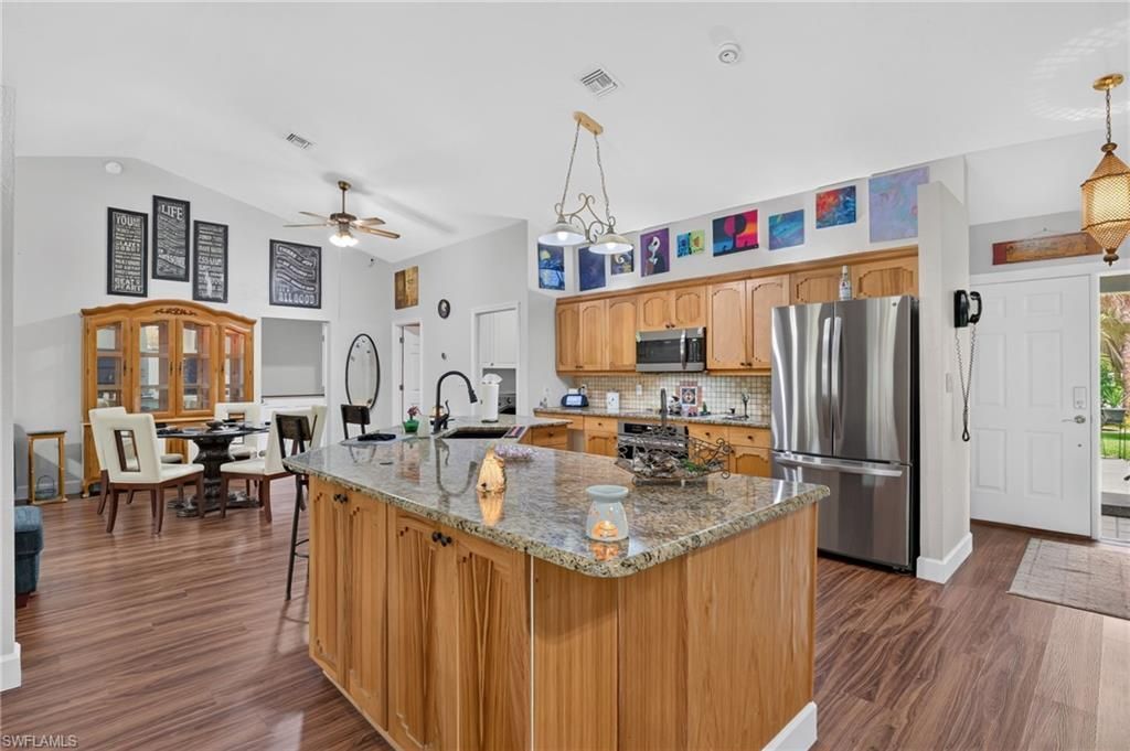 2581 4th Ave Ne, Naples, FL 34120 Photo