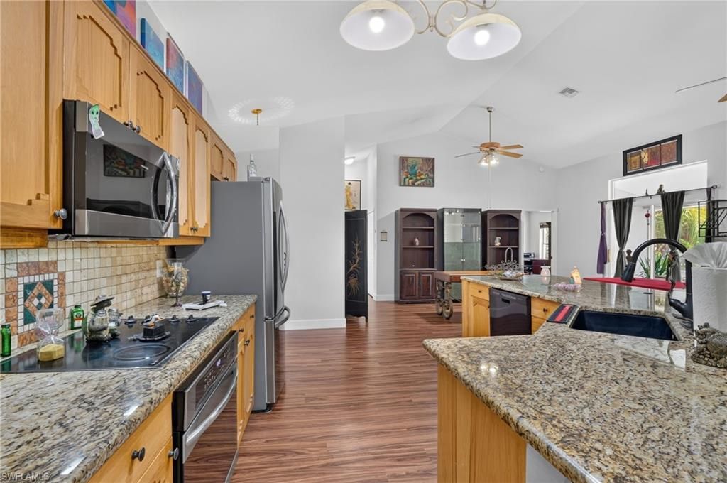 2581 4th Ave Ne, Naples, FL 34120 Photo