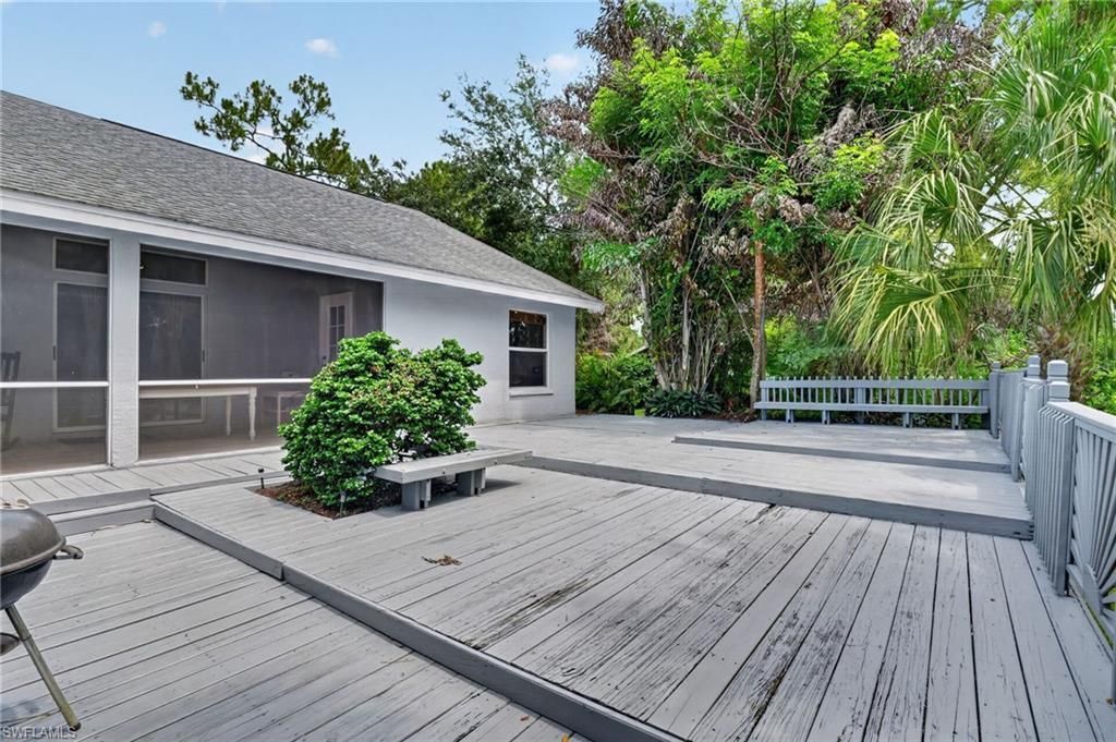 2581 4th Ave Ne, Naples, FL 34120 Photo