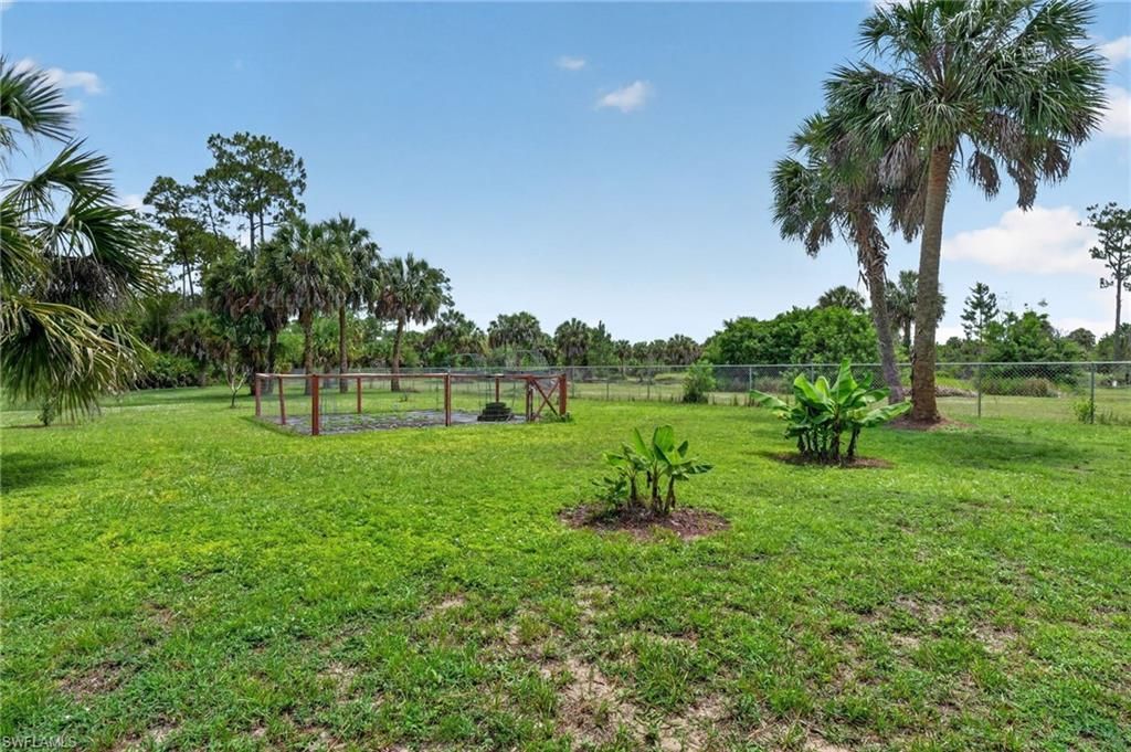 2581 4th Ave Ne, Naples, FL 34120 Photo