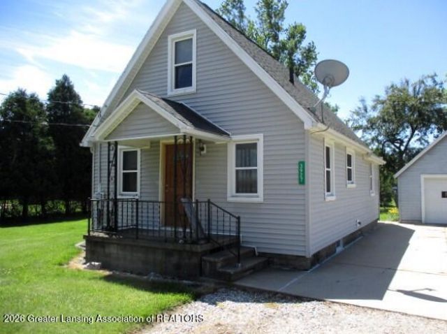 3927 W Jolly Road, Lansing, MI 48911 Main Photo