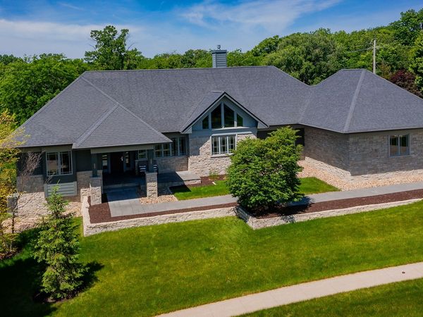320 Painted Woods Drive, Waukee, IA 50263