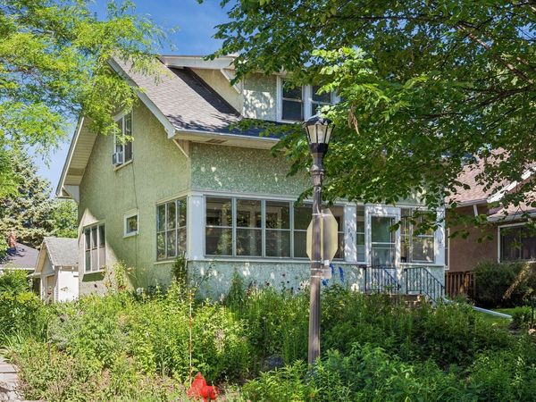 1003 Avon Street N, Saint Paul, MN 55103