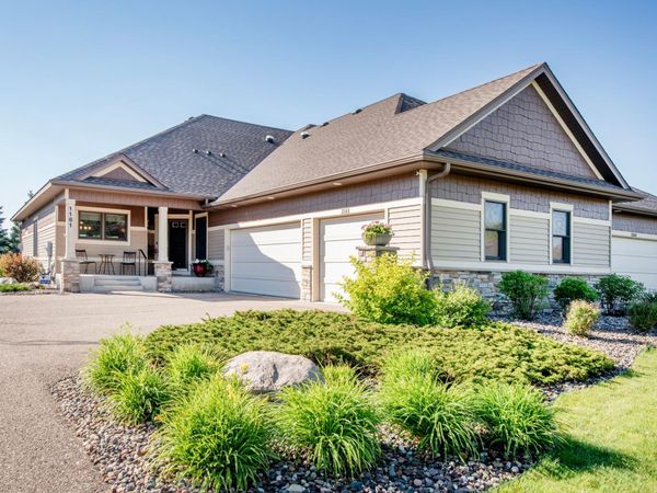 1161 Lakemoor Drive, Woodbury, MN 55129