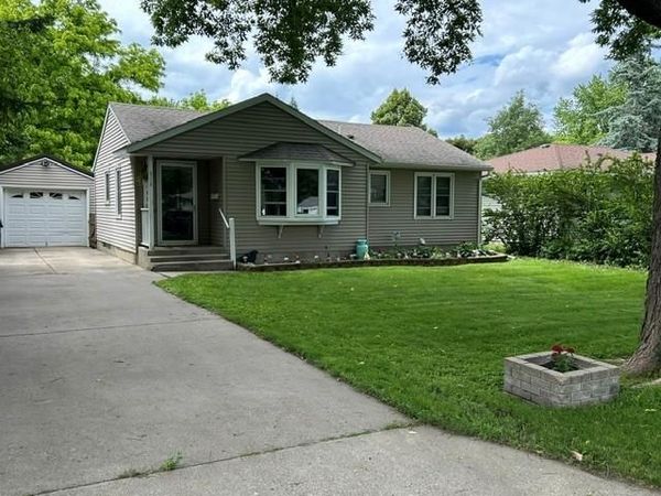514 Clark Street NE, Hutchinson, MN 55350