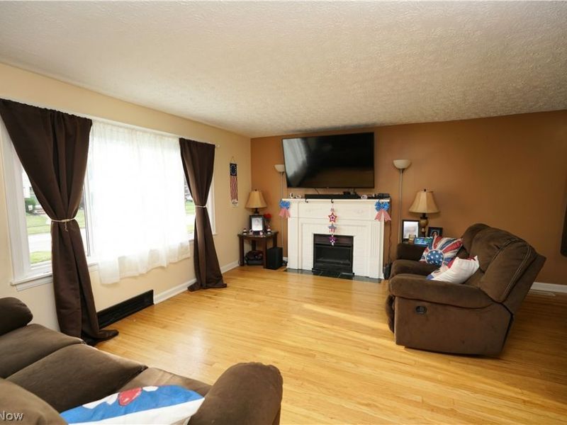167 Brandtson Avenue, Elyria, OH 44035 Photo 2